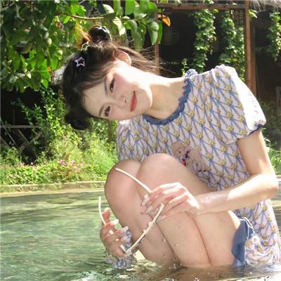 最近，妹妹的样子有点怪